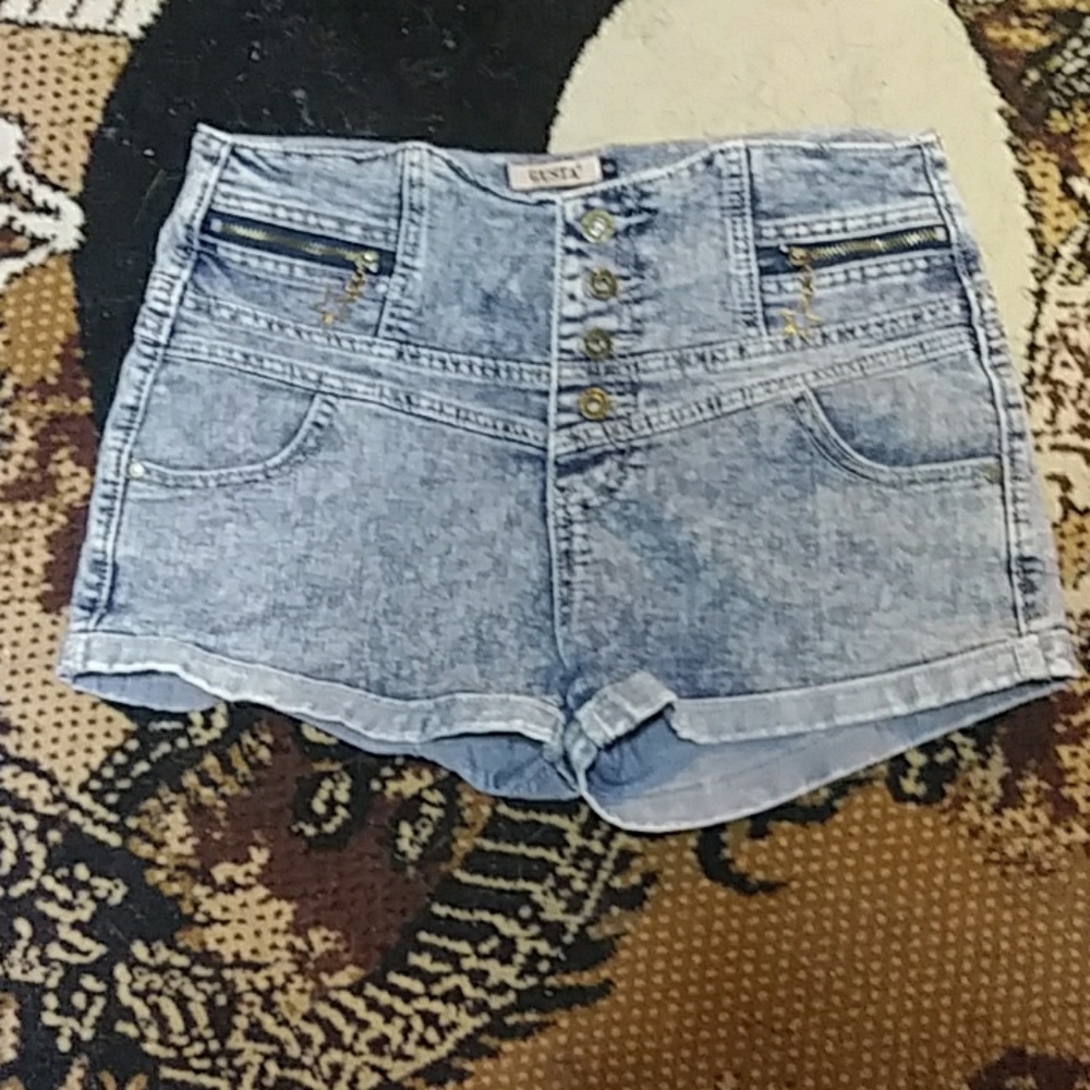 70s Style GUSTA Unique Denim Shorts w/Star Embellishments